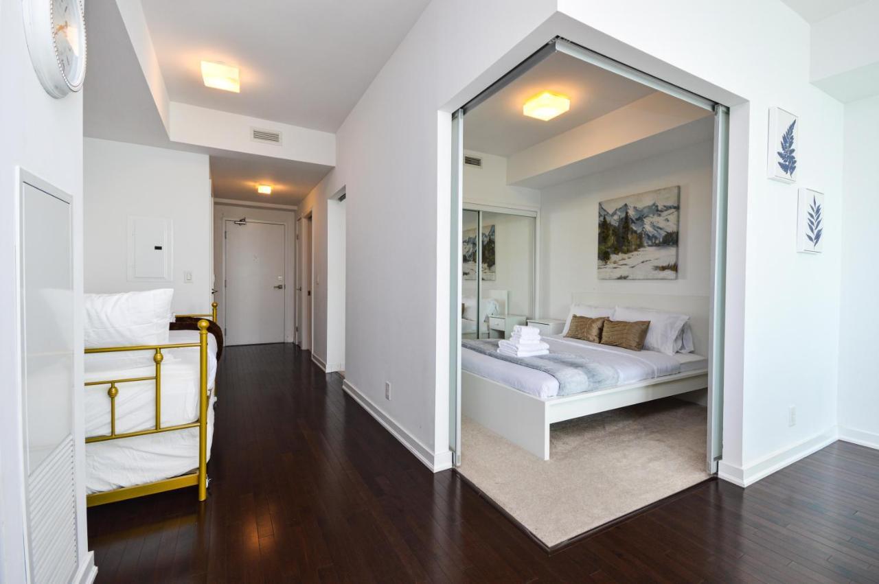 Downtown Toronto Condo Near Cn Tower, Mtcc, Rogers Center , Union Station Esterno foto
