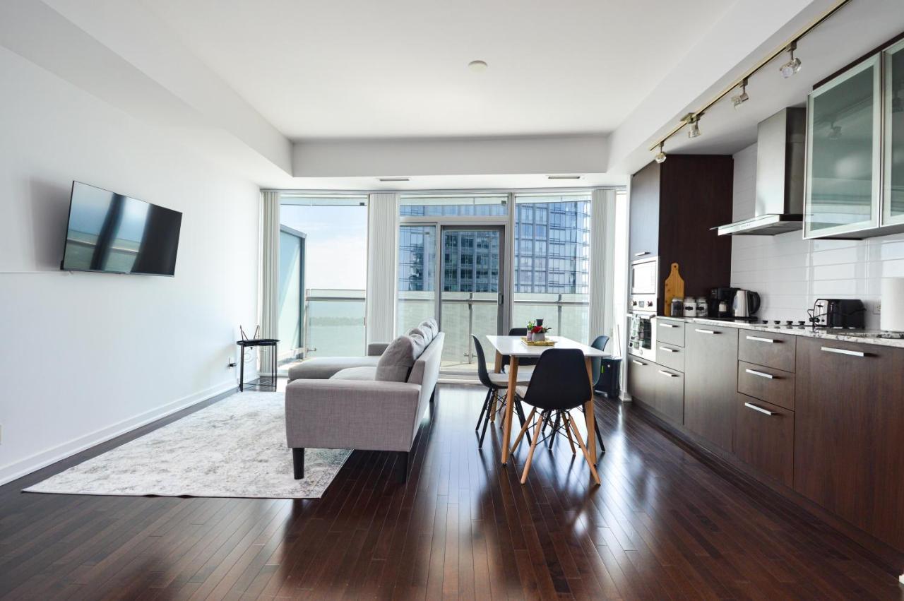 Downtown Toronto Condo Near Cn Tower, Mtcc, Rogers Center , Union Station Esterno foto