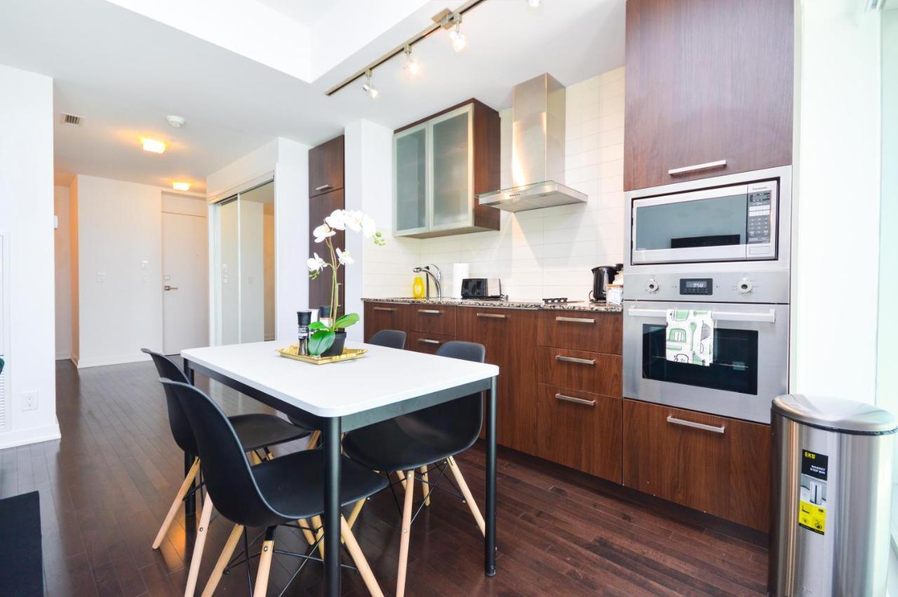 Downtown Toronto Condo Near Cn Tower, Mtcc, Rogers Center , Union Station Esterno foto