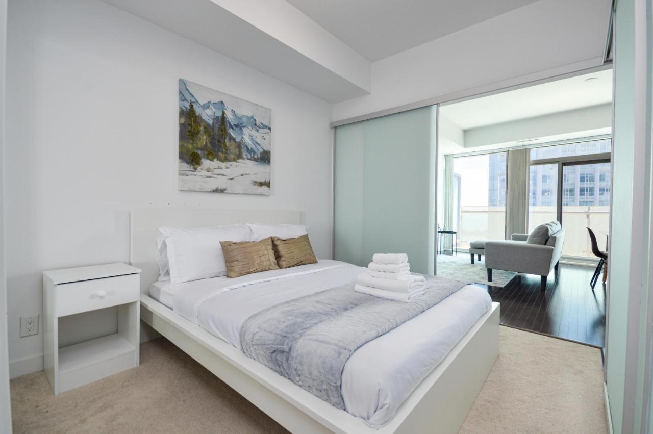 Downtown Toronto Condo Near Cn Tower, Mtcc, Rogers Center , Union Station Esterno foto