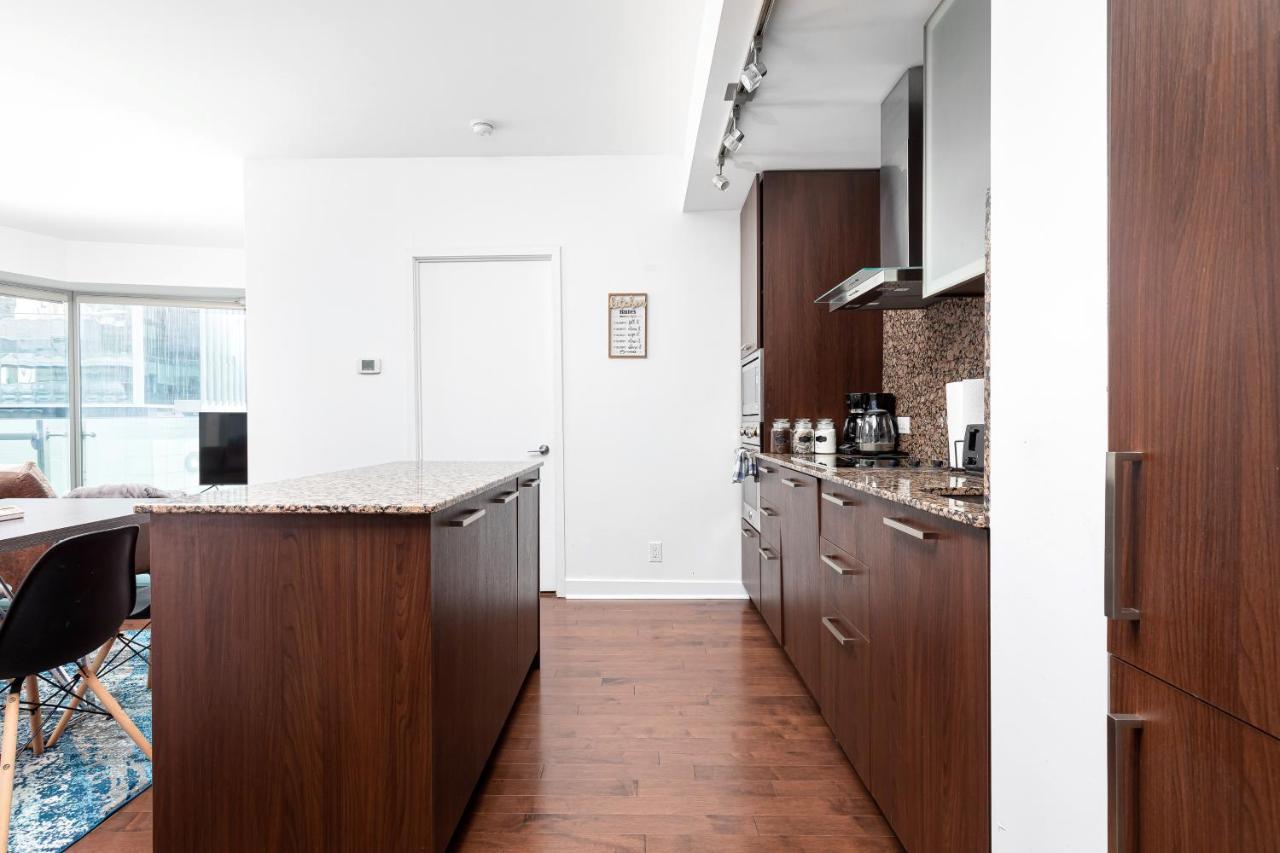Downtown Toronto Condo Near Cn Tower, Mtcc, Rogers Center , Union Station Esterno foto