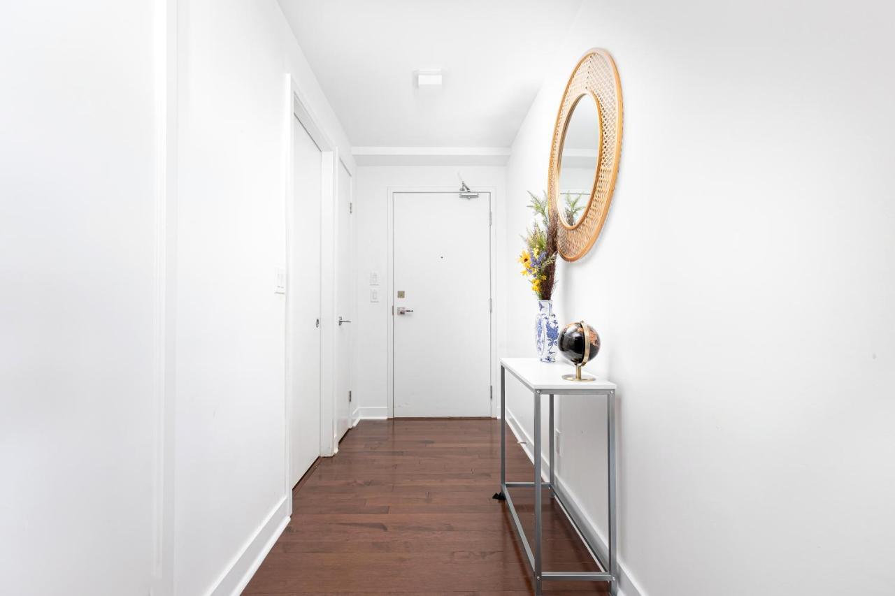 Downtown Toronto Condo Near Cn Tower, Mtcc, Rogers Center , Union Station Esterno foto