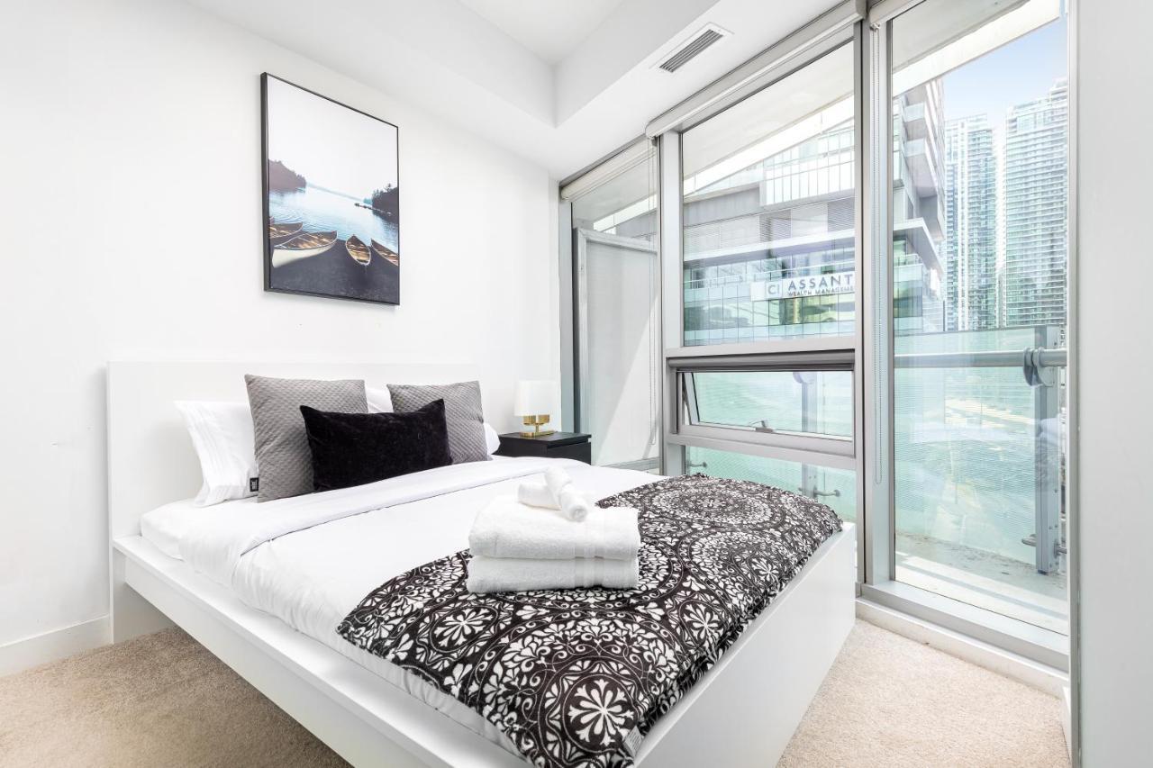 Downtown Toronto Condo Near Cn Tower, Mtcc, Rogers Center , Union Station Esterno foto