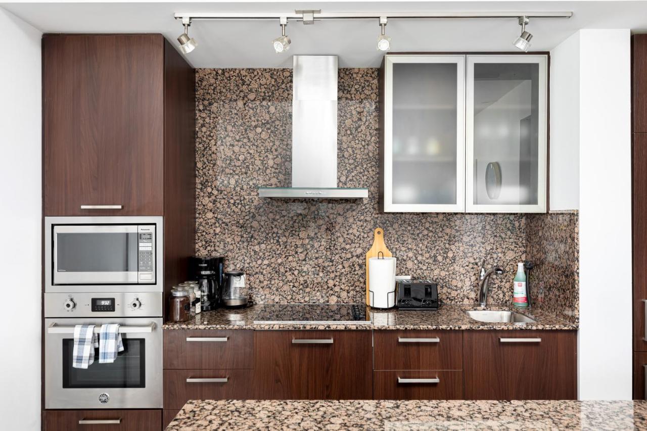 Downtown Toronto Condo Near Cn Tower, Mtcc, Rogers Center , Union Station Esterno foto